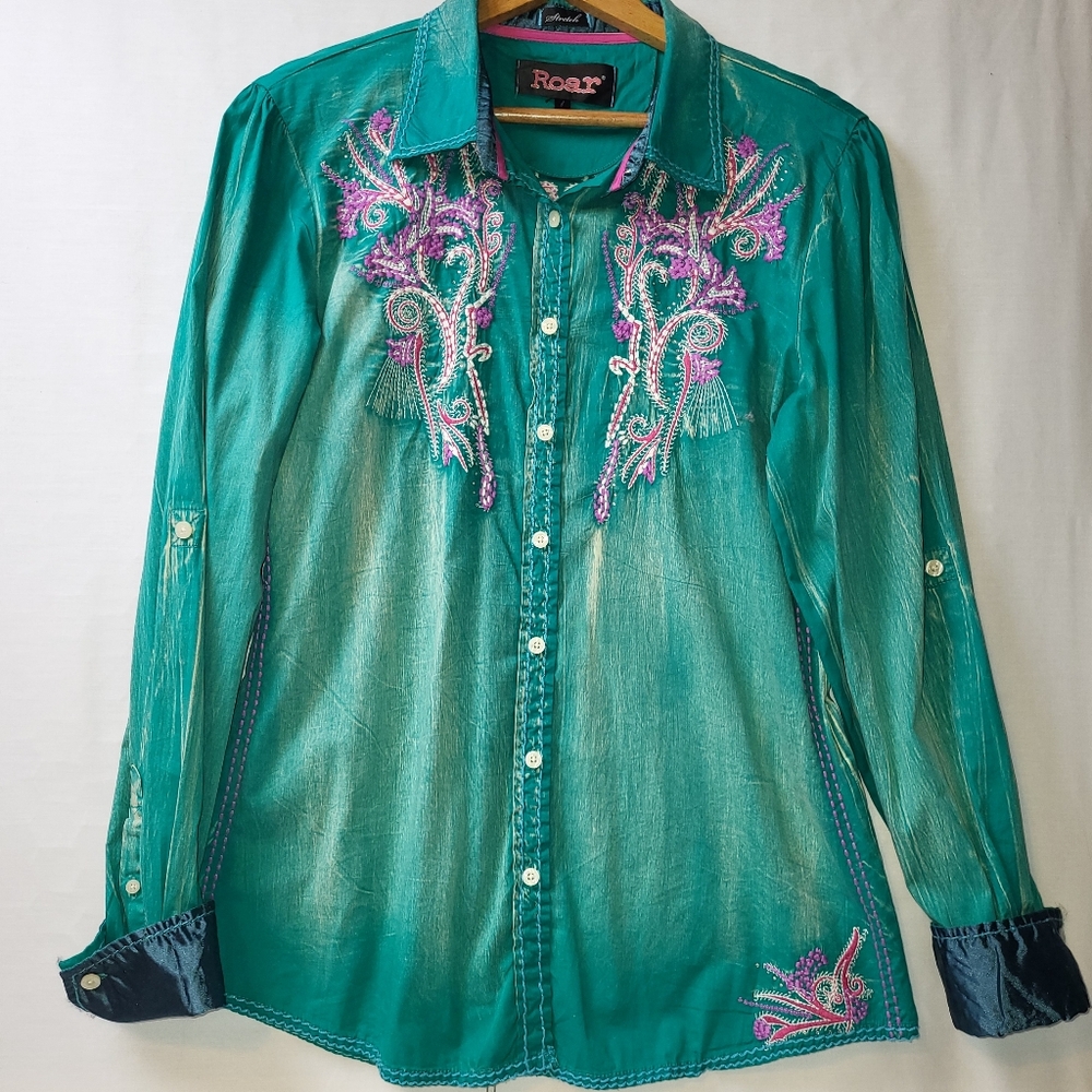 Roar Embroidered Button Up Shirt Women's Size‎ Large Satin Trim Zipper Detail